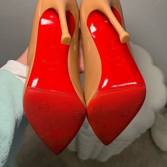 Christian Louboutin So Kate Patent Pointed Toe Pumps - Picture 9 of 15